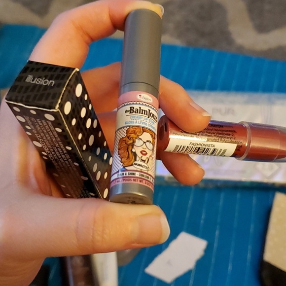 ๐Host Pick๐: Pur, Balm, Stila, Ulta, DLS - Picture 4 of 7